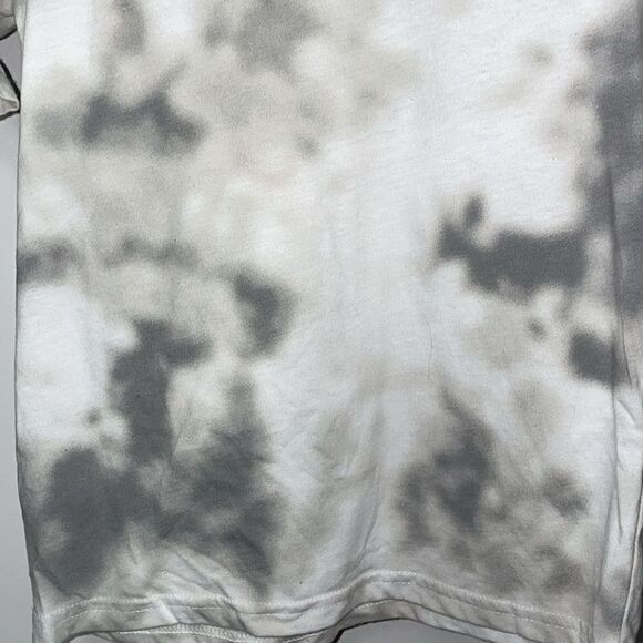 Child’s T-shirt - Picture 8 of 8